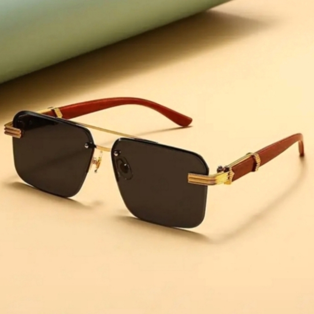 Luxury Black and Gold Sunglasses Fod Adults